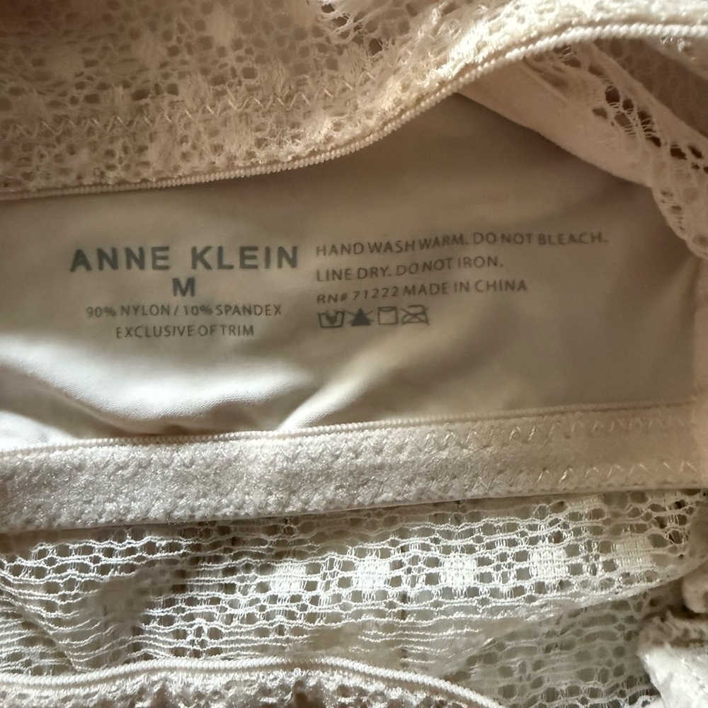 Anne Klein Cream, Pink, and Black Bra Set - Picture 3 of 4